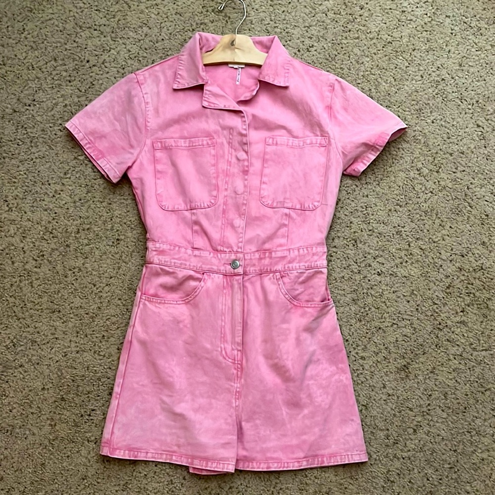 Size Small but fits like a Medium